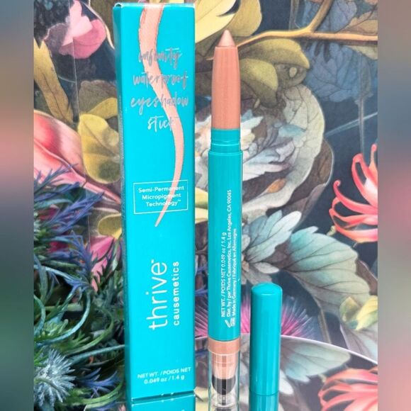 Thrive Infinity Waterproof Eyeshadow Stick - Nikki Blush Gold Shimmer NEW - Picture 1 of 10